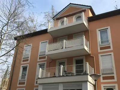 Das Gebäude in dem sich die Ferienwohnung befindet