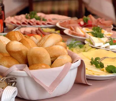 Essen im Hotel oder in der Nähe
