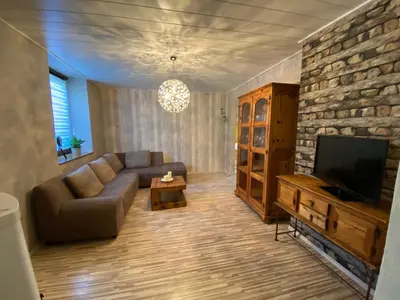 Ein Sitzbereich in der Unterkunft Ferienwohnung am Kirchberg