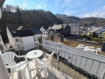 Ein allgemeiner Bergblick oder ein Berglick von der Ferienwohnung aus