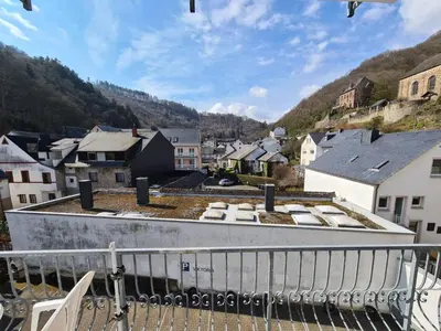 Ein allgemeiner Bergblick oder ein Berglick von der Ferienwohnung aus