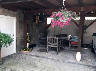Ein Patio oder anderer Außenbereich in der Unterkunft The Cozy Cottage