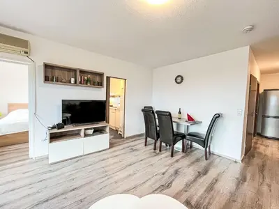 TV/Unterhaltungsangebot in der Unterkunft Apartment Höhenblick - A1011 by Interhome
