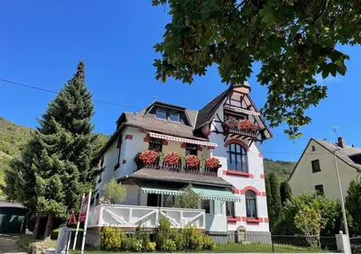Das Gebäude in dem sich die Pension befindet