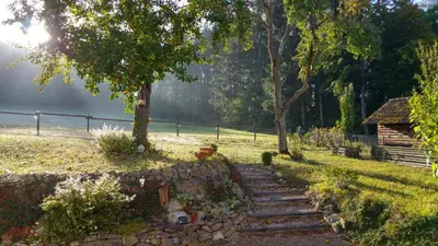 Ein Garten an der Unterkunft Ferienhaus Vulkaneifel Landhaus Loogh