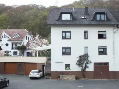 Das Gebäude in dem sich die Pension befindet