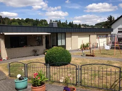 Das Gebäude in dem sich die Ferienwohnung befindet