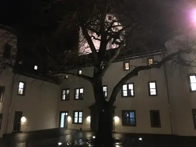 Das Gebäude in dem sich das Hotel befindet
