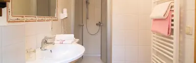 Ein Badezimmer in der Unterkunft Urlaubsweingut Zecherhof