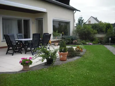 Ein Garten an der Unterkunft Ferienwohnung Haus Kotthoff