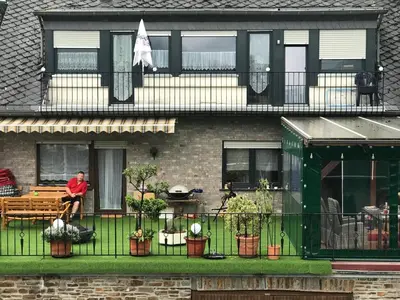 Ein Garten an der Unterkunft Beim Winzer