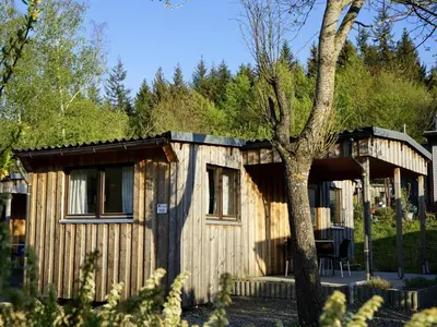 Das Gebäude in dem sich der Campingplatz befindet