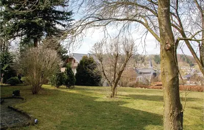 Ein Garten an der Unterkunft 1 Bedroom Cozy Apartment In Schönecken