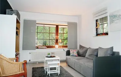 Ein Sitzbereich in der Unterkunft 1 Bedroom Cozy Apartment In Schönecken