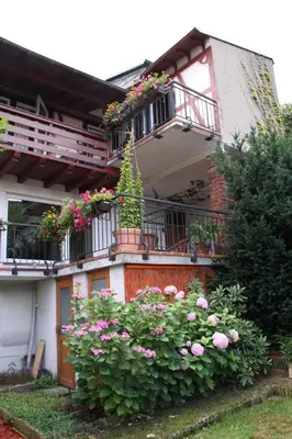 Ein Garten an der Unterkunft Ferienwohnung Feldhege