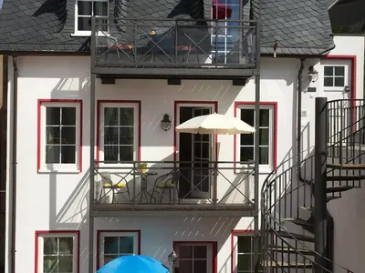 Das Gebäude in dem sich die Ferienwohnung befindet