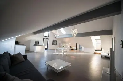 Ein Sitzbereich in der Unterkunft Ferienwohnung Atelier Maschinenhaus