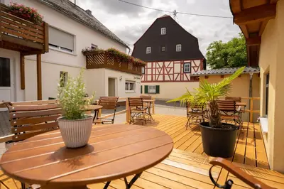 Das Gebäude in dem sich das Hotel befindet