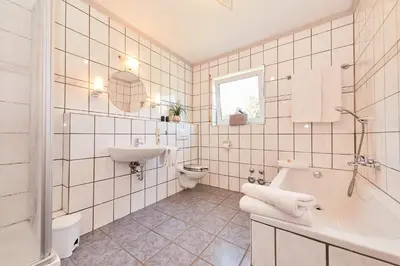 Ein Badezimmer in der Unterkunft Moselschleife