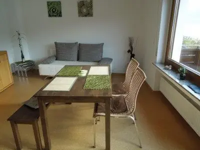 Ein Sitzbereich in der Unterkunft Weingut Theodor Nies