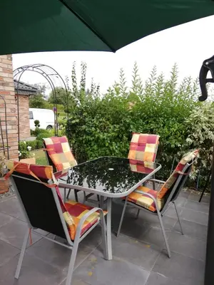 Ein Garten an der Unterkunft Apartment Hasselstrasse