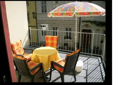 Ein Balkon oder eine Terrasse in der Unterkunft Ferienhaus Burgeiche