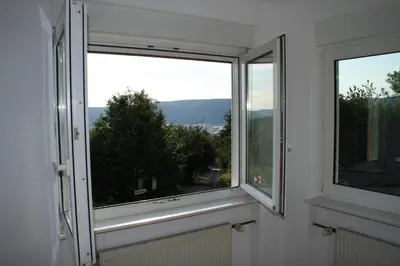 Ein allgemeiner Bergblick oder ein Berglick von der Ferienwohnung aus