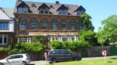 Das Gebäude in dem sich das Gasthaus befindet