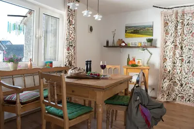 Ein Sitzbereich in der Unterkunft Ferienwohnung Stein mit Sauna