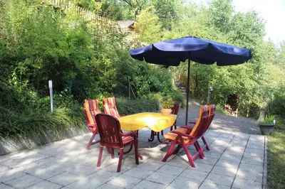 Ein Garten an der Unterkunft Heimbach Charlet