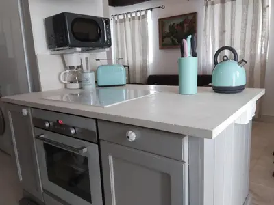 Küche/Küchenzeile in der Unterkunft Living-in-History: Heidi Braun Cottage