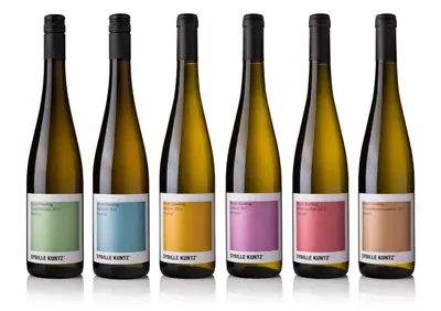 Getränke in der Unterkunft SYBILLE KUNTZ Weingut Gästehaus