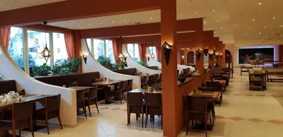 Ein Restaurant oder anderes Speiselokal in der Unterkunft Hotel Imota