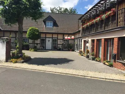 Das Gebäude in dem sich die Ferienwohnung befindet