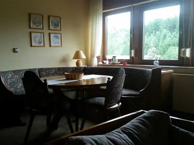 Ein Sitzbereich in der Unterkunft Ferienhaus Raabe