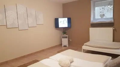 TV/Unterhaltungsangebot in der Unterkunft Eifel Dream Ferienwohnung Zingsheld