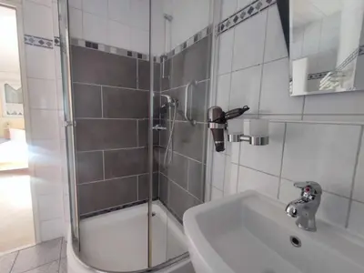 Ein Badezimmer in der Unterkunft Gästehaus im Alten Fährhaus