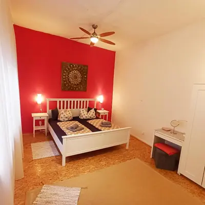 Ein Bett oder Betten in einem Zimmer der Unterkunft Wohnen im Herzen der romantischen Cochemer Altstadt