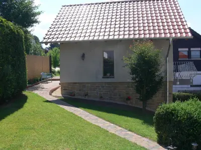 Das Gebäude in dem sich die Ferienwohnung befindet