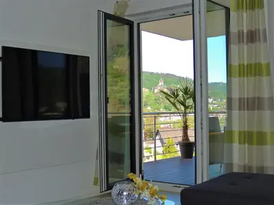 Ein allgemeiner Bergblick oder ein Berglick von der Ferienwohnung aus