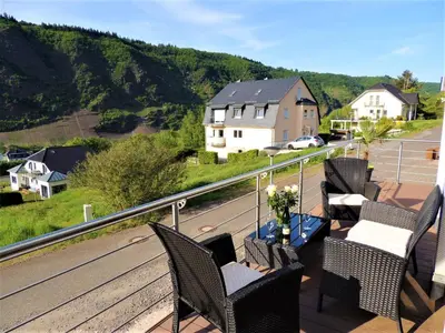 Ein allgemeiner Bergblick oder ein Berglick von der Ferienwohnung aus