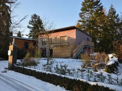 Spacious Eifel Escape im Winter