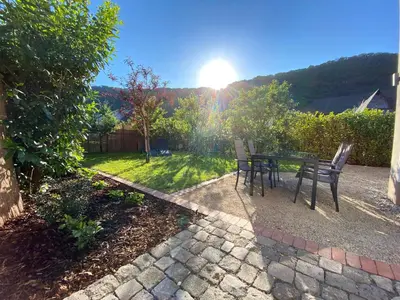 Ein allgemeiner Bergblick oder ein Berglick von der Ferienwohnung aus