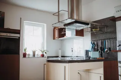 Küche/Küchenzeile in der Unterkunft Moseltraum-Villa Kenn bei Trier