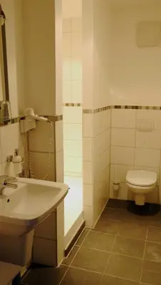 Ein Badezimmer in der Unterkunft Moselblick Hotel Aroma