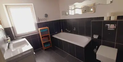 Ein Badezimmer in der Unterkunft Moselblick Hotel Aroma