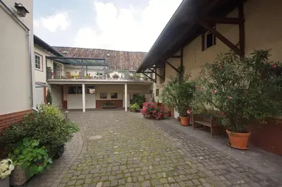 Das Gebäude in dem sich die Ferienwohnung befindet