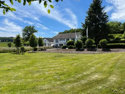 Ein Garten an der Unterkunft Ferienanlage Villa Maare