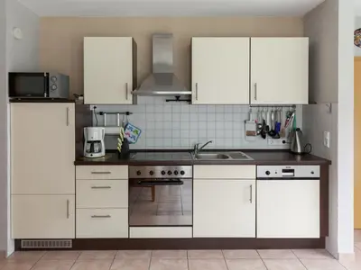 Küche/Küchenzeile in der Unterkunft Tolle Ferienwohnung im Hunsrück in Merschbach