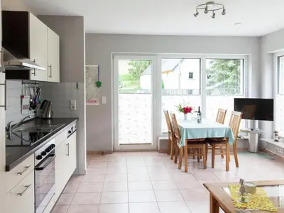 Küche/Küchenzeile in der Unterkunft Tolle Ferienwohnung im Hunsrück in Merschbach